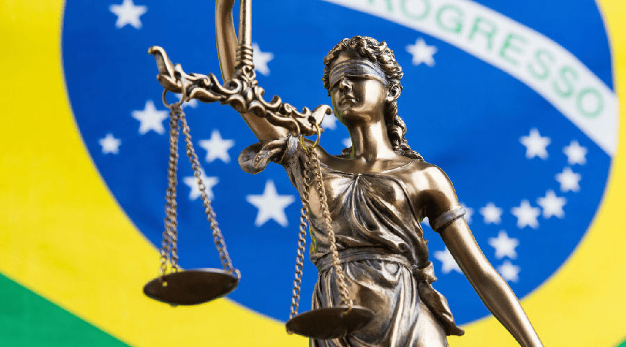 An expert in mergers and acquisitions says that 10 companies will control the Brazilian betting business.